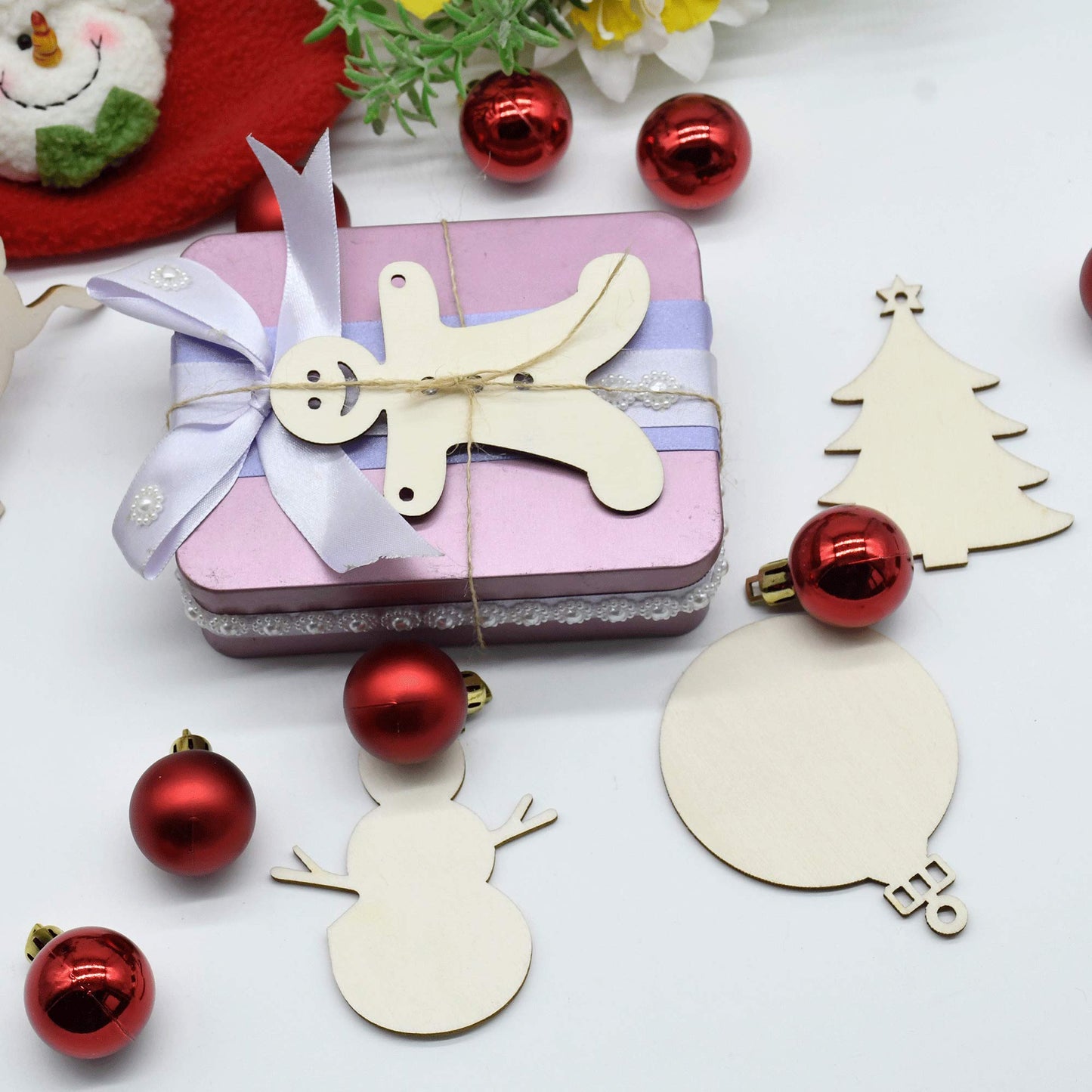 YuQi 30PCS Christmas Tree Wooden Hanging Ornaments Kits